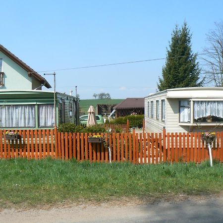 Ubytovani V Mobilnim Domku Sobotka Exterior photo